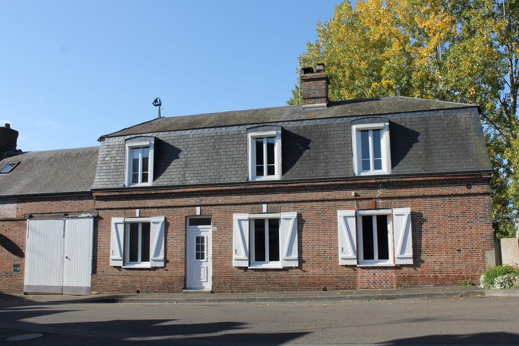 Repos En Normandie Damville Екстериор снимка